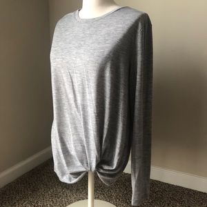 Long sleeve top with twist detail